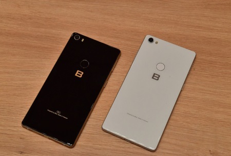 Bphone với tính năng tràn đáy ấn tượng