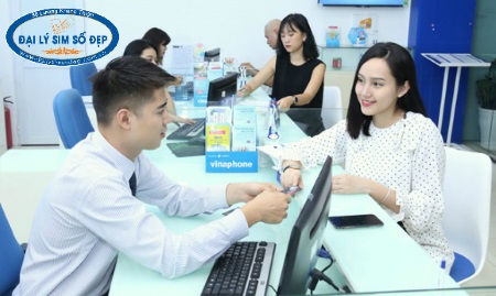 Gói cước ALO135 mang tới cho khách hàng ưu đãi hấp dẫn với 300 phút gọi liên mạng trong 1 tháng