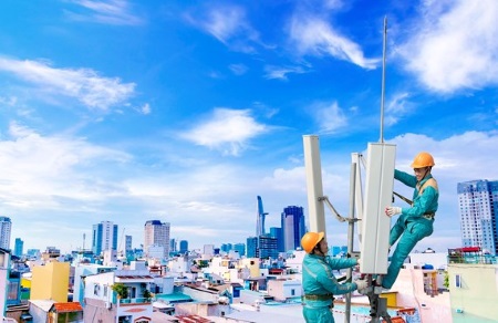 Khoảng 10.000 trạm phát sóng sẽ được Viettel xây dựng thêm trong thời gian tới
