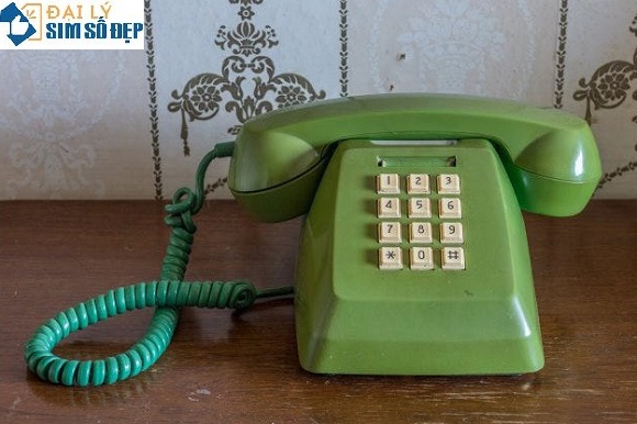 dien thoai cu bi khai tu anh 1
