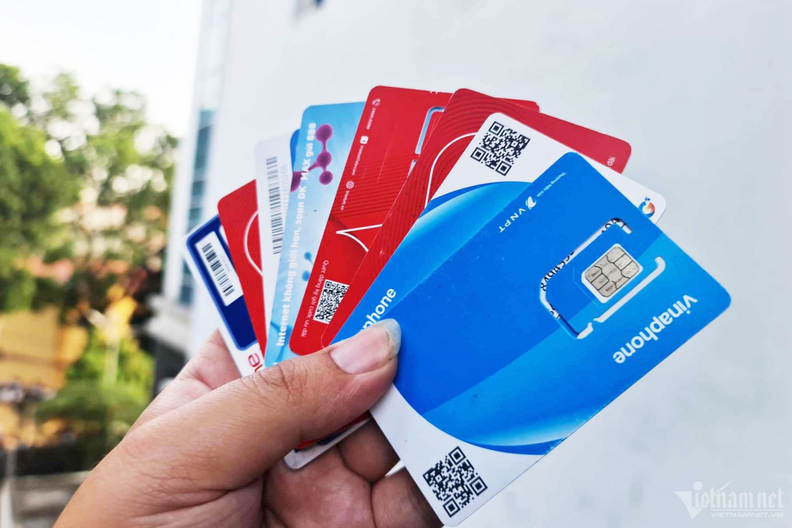 Nếu sở hữu SIM thứ 4 thuộc cùng một nhà mạng, chủ thuê bao phải thực hiện giao kết hợp đồng theo mẫu.